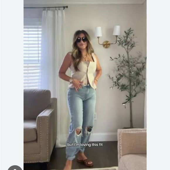 Style Ideas ~ Vests - Picture 7 of 12